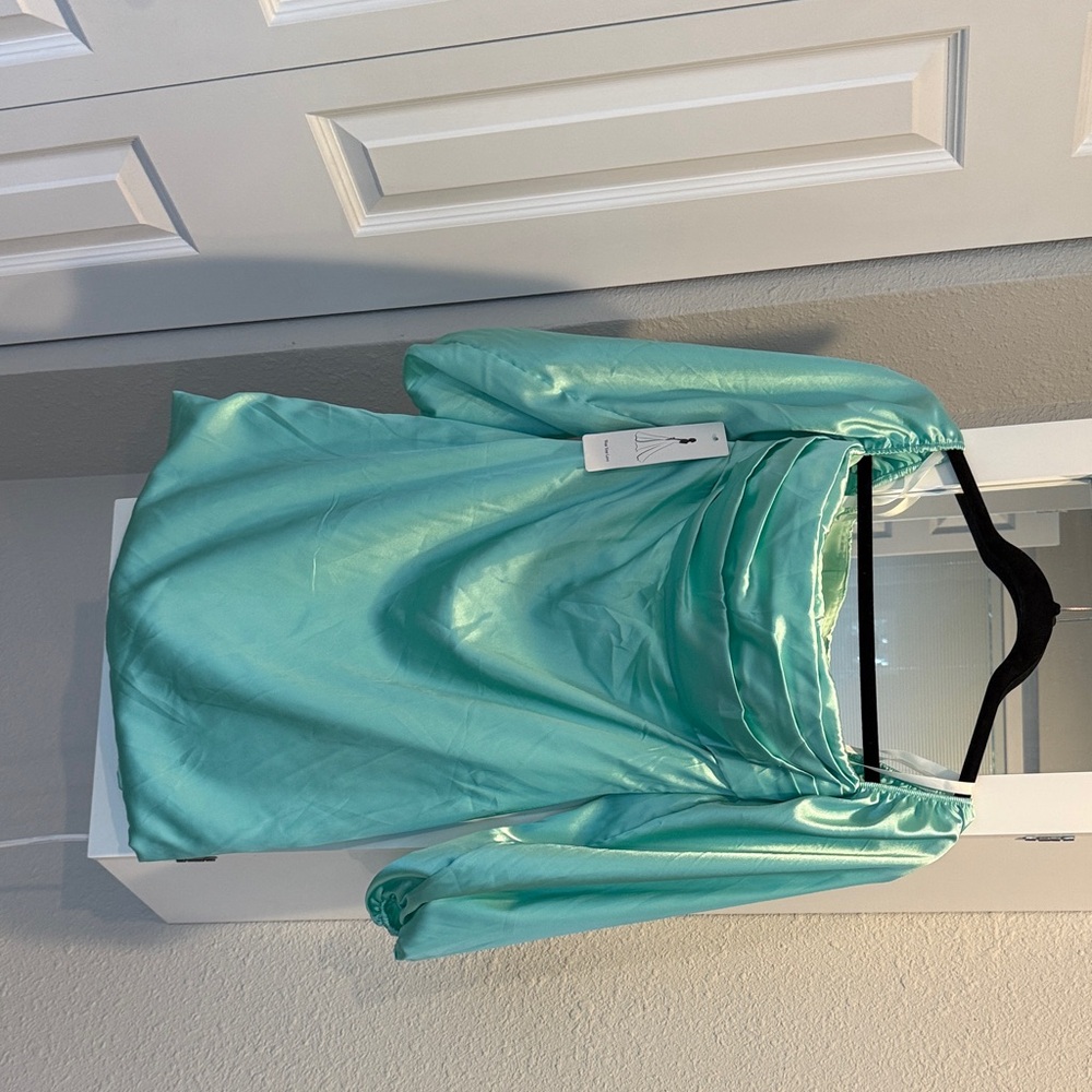 Satin Puff-Sleeve Women's Top in Aqua